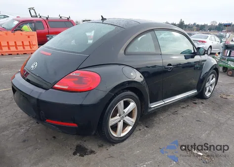 2012 Volkswagen Beetle 2.5L z USA, uszkodzony, nr VIN 3VWJP7AT5CM606698
